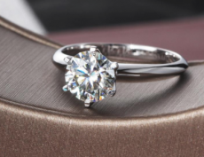 求婚戒指用什么戒指比较好？