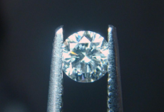 分辨培育钻和钻石的区别